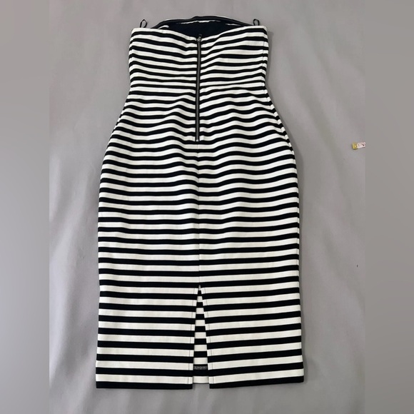 EXPRESS Stretch Knit Stripe Tube Dress Sz 6 - Picture 12 of 12